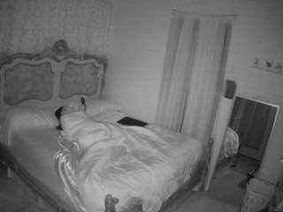 voyeurcam hornyhostel 03