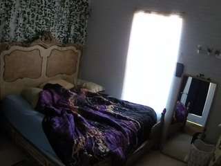 voyeurcam hornyhostel 03