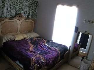 voyeurcam hornyhostel 03