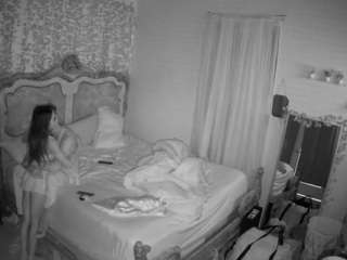 voyeurcam hornyhostel 03