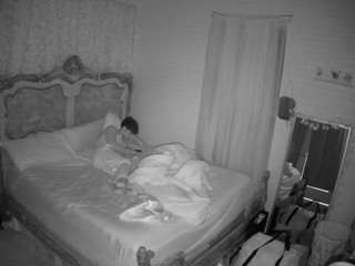 voyeurcam-hornyhostel-03
