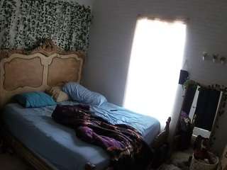 voyeurcam hornyhostel 03