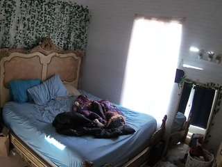 voyeurcam hornyhostel 03