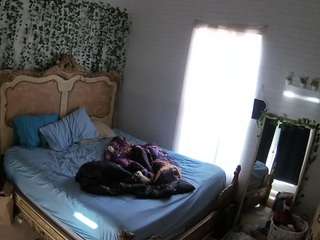 voyeurcam hornyhostel 03