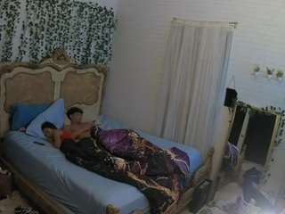 voyeurcam hornyhostel 03