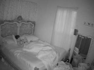 voyeurcam-hornyhostel-03