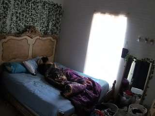 voyeurcam-hornyhostel-03