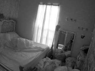 voyeurcam-hornyhostel-03