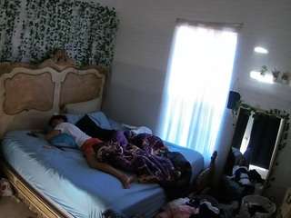 voyeurcam-hornyhostel-03