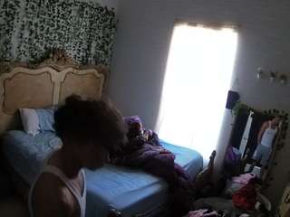 voyeurcam-hornyhostel-03