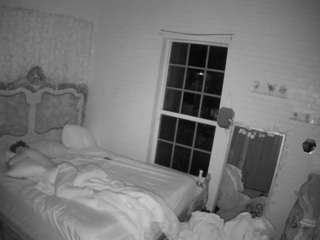 voyeurcam-hornyhostel-03 live cam profile