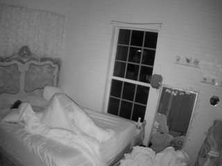 voyeurcam-hornyhostel-03 live cam profile