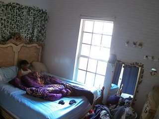 voyeurcam-hornyhostel-03 live cam profile