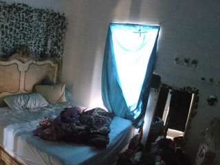 voyeurcam-hornyhostel-03