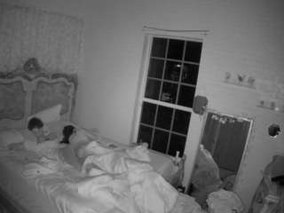 voyeurcam hornyhostel 03