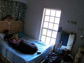 voyeurcam-hornyhostel-03 live cam profile