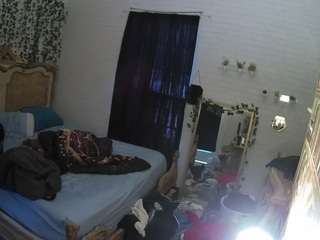 voyeurcam-hornyhostel-03
