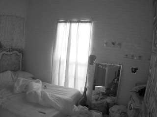 voyeurcam-hornyhostel-03