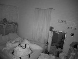 voyeurcam-hornyhostel-03