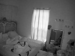 voyeurcam hornyhostel 03