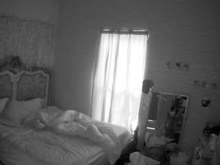 voyeurcam-hornyhostel-03