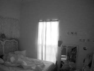 voyeurcam-hornyhostel-03