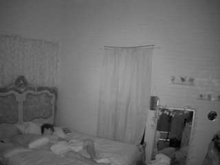 voyeurcam-hornyhostel-03