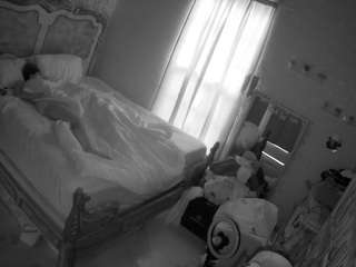 voyeurcam-hornyhostel-03