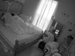 voyeurcam-hornyhostel-03