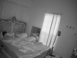 voyeurcam-hornyhostel-03