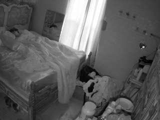voyeurcam-hornyhostel-03