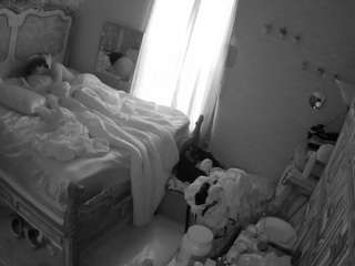 voyeurcam-hornyhostel-03