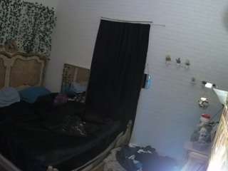 voyeurcam-hornyhostel-03