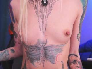 yourfeetmodel live cam profile