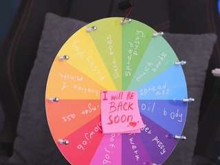 yourfeetmodel Live Webcam on CamSoda