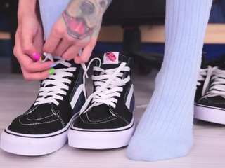 yourfeetmodel live webcam show