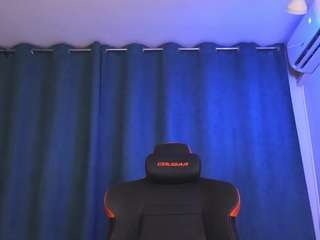 yourfeetmodel live webcam show