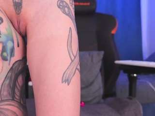 yourfeetmodel live webcam show