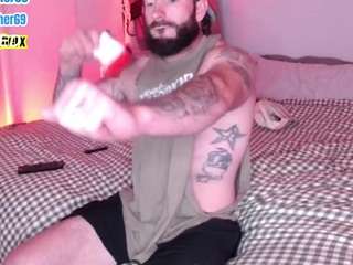 dominatingherr69 live cam preview