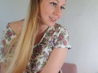 touchthebutt00 webcam