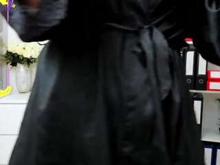 Image 1 of raisawest, female webcam model,  years old, on live webcam