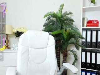 raisawest live webcam show