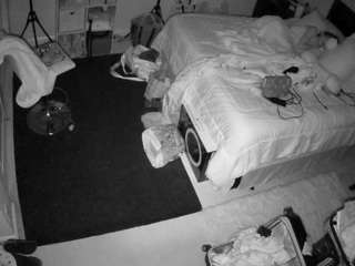 voyeurcam-hornyhostel-01