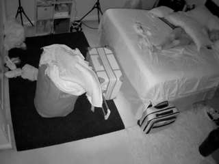 voyeurcam-hornyhostel-01