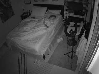 voyeurcam-hornyhostel-01