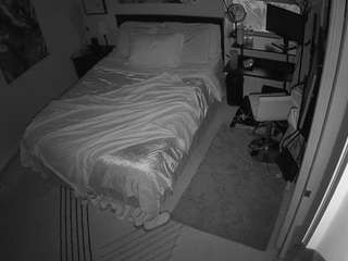 voyeurcam-hornyhostel-01