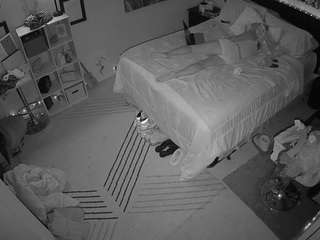 voyeurcam-hornyhostel-01