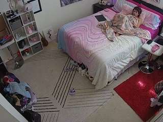 voyeurcam-hornyhostel-01