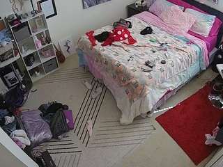 voyeurcam-hornyhostel-01 camsoda