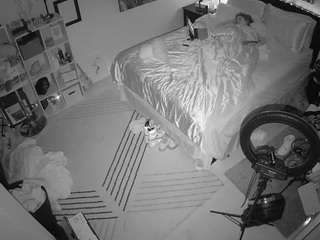 voyeurcam-hornyhostel-01